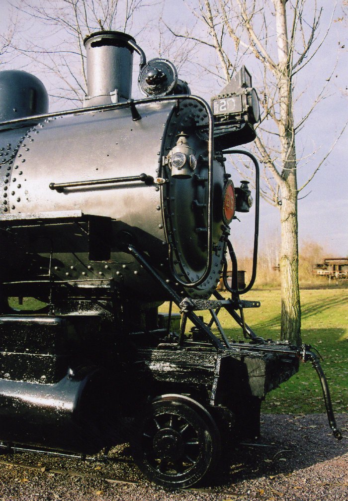cr29restored2.jpg (211973 bytes)