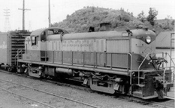 lsi1605.jpg (25354 bytes)