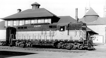 mil2429.jpg (22563 bytes)