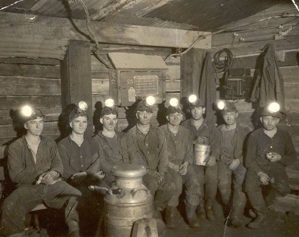 miners36.jpg (65527 bytes)