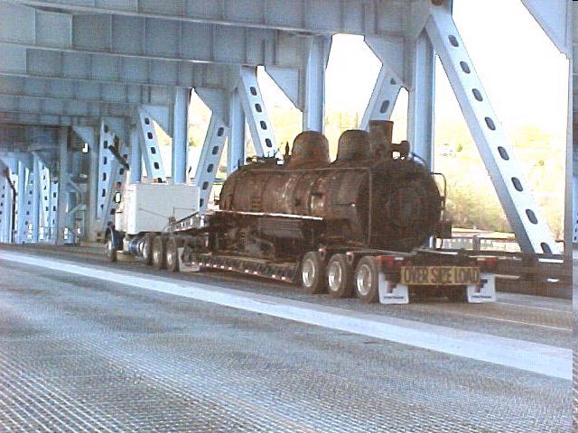 move29onbridge2.jpg (80375 bytes)